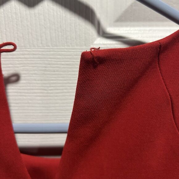 Ann Taylor LOFT Red Pleated Sleeveless Cocktail Party Dress Sz 4 Missing Button - Picture 10 of 12